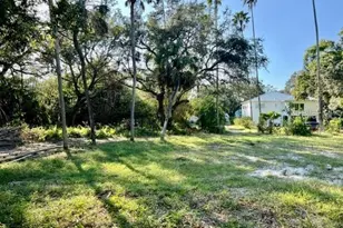 621 40th St, Sarasota, FL 34234 - Photo 1