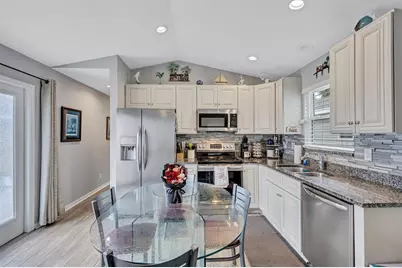 3867 Almond Avenue, Sarasota, FL 34234 - Photo 16