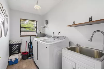 926 Plum Tree Lane, Sarasota, FL 34243 - Photo 28