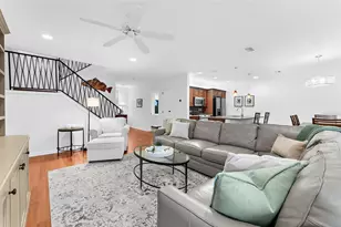 1685 Laurel St, Sarasota, FL 34236 - Photo 4