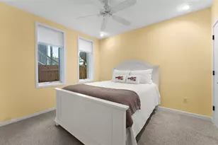 1685 Laurel St, Sarasota, FL 34236 - Photo 14
