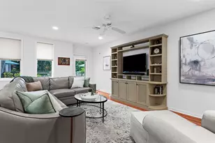 1685 Laurel St, Sarasota, FL 34236 - Photo 14