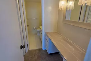 7100 Sunshine Skyway Ln S, Saint Petersburg, FL 33711 - Photo 8