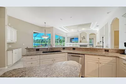 8922 Bloomfield Boulevard, Sarasota, FL 34238 - Photo 18