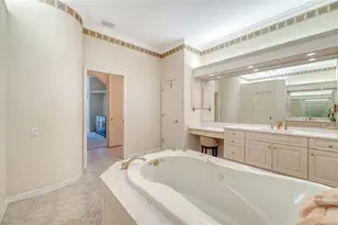 8922 Bloomfield Blvd, Sarasota, FL 34238 - Photo 24
