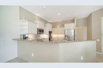 8922 Bloomfield Boulevard, Sarasota, FL 34238 - Photo 14