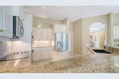 8922 Bloomfield Boulevard, Sarasota, FL 34238 - Photo 16