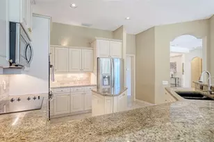 8922 Bloomfield Blvd, Sarasota, FL 34238 - Photo 16