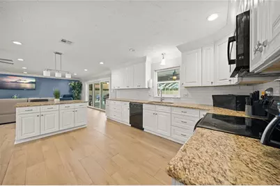 2130 E Leewynn Drive, Sarasota, FL 34240 - Photo 8