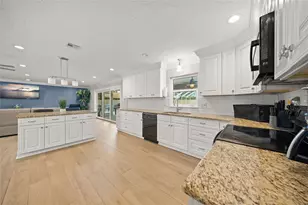 2130 E Leewynn Dr, Sarasota, FL 34240 - Photo 8