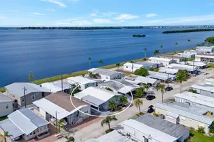 10315 Cortez Road W, Bradenton, FL 34210 - Photo 2