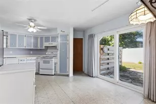 3921 Pin Oaks St, Sarasota, FL 34232 - Photo 14
