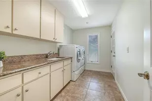 4887 Peregrine Point Cir E, Sarasota, FL 34231 - Photo 38