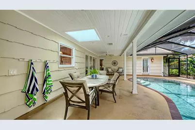 4887 Peregrine Point Circle E, Sarasota, FL 34231 - Photo 36
