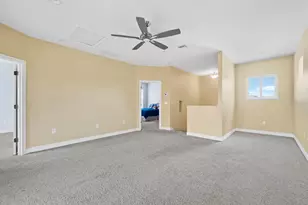 182 Island Cir, Sarasota, FL 34242 - Photo 26