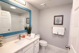 5701 Bentgrass Dr, Sarasota, FL 34235 - Photo 16