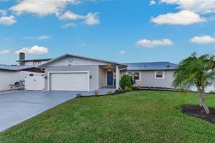 4219 2nd Ave NE, Bradenton, FL 34208 - Photo 2