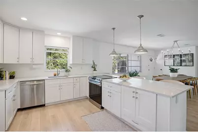 2482 Wisteria Street, Sarasota, FL 34239 - Photo 20