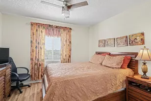3785 Lake Bayshore Dr, Bradenton, FL 34205 - Photo 12