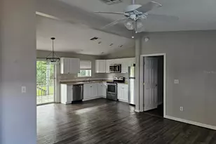 1720 30th Ave E, Bradenton, FL 34208 - Photo 2