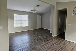 1720 30th Ave E, Bradenton, FL 34208 - Photo 4