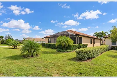 4761 Royal Dornoch Circle, Bradenton, FL 34211 - Photo 2