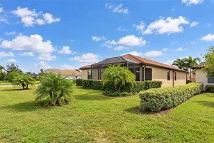 4761 Royal Dornoch Cir, Bradenton, FL 34211 - Photo 2
