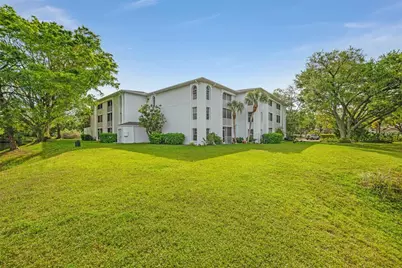 6304 Pointe West Boulevard #A102, Bradenton, FL 34209 - Photo 18