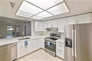 6304 Pointe West Blvd, Bradenton, FL 34209 - Photo 4