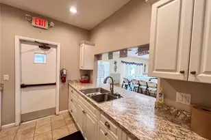 4205 34th Ave Dr W, Bradenton, FL 34205 - Photo 18