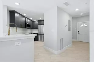 5711 Bentgrass Dr, Sarasota, FL 34235 - Photo 8