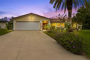 3614 Pembrook Dr, Sarasota, FL 34239 - Photo 1