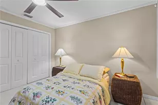 3614 Pembrook Dr, Sarasota, FL 34239 - Photo 20