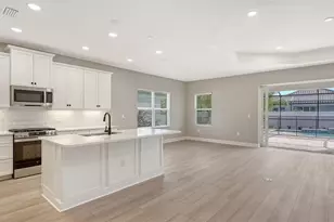 8201 Scarlet Bush Dr, Sarasota, FL 34240 - Photo 14
