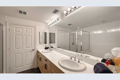 800 N Tamiami Trail #321, Sarasota, FL 34236 - Photo 28