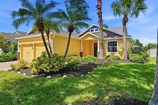 3415 72nd Dr E, Sarasota, FL 34243 - Photo 6