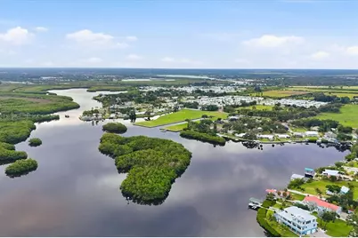 2607 Gulf City Road, Ruskin, FL 33570 - Photo 8