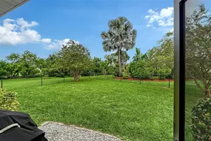 6110 Approach Ln, Sarasota, FL 34238 - Photo 32