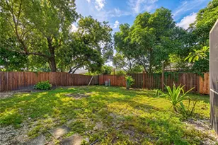 2014 Country Meadows Ln, Sarasota, FL 34235 - Photo 22
