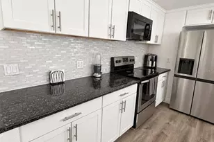 2533 10th St, Sarasota, FL 34237 - Photo 22