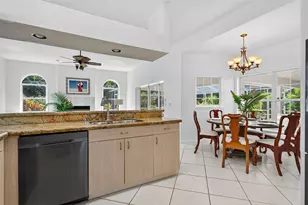 3978 Berlin Dr, Sarasota, FL 34233 - Photo 12