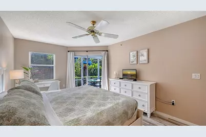 1328 Siesta Bayside Drive #1328C, Sarasota, FL 34242 - Photo 18