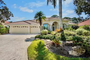 4804 Benchmark Ct, Sarasota, FL 34238 - Photo 2