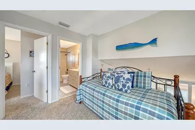 1350 Siesta Bayside Drive #1350B, Sarasota, FL 34242 - Photo 28