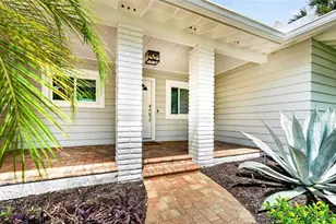 1965 Hibiscus St, Sarasota, FL 34239 - Photo 8