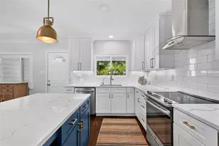 1965 Hibiscus St, Sarasota, FL 34239 - Photo 12