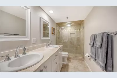 1445 Gulf Of Mexico Drive #101, Longboat Key, FL 34228 - Photo 28