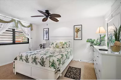 211 Pineneedle Drive #211, Bradenton, FL 34210 - Photo 12