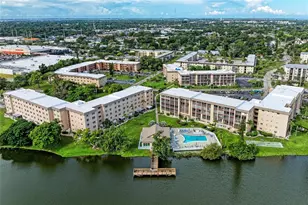 3893 Lake Bayshore Dr, Bradenton, FL 34205 - Photo 1