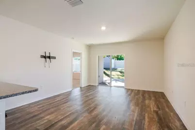 10945 Trailing Vine Drive, Tampa, FL 33610 - Photo 8